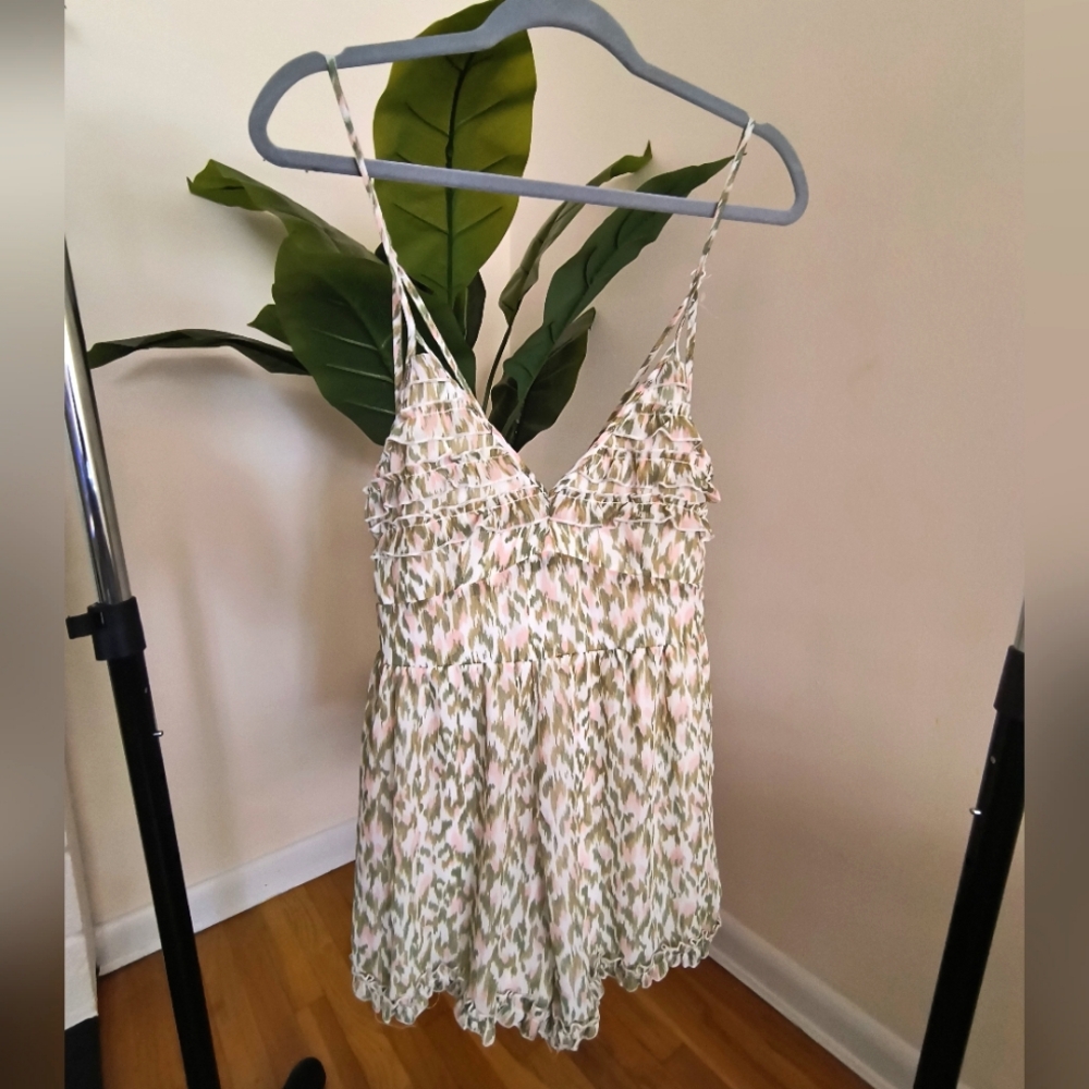 Francesca's Sage Ruffle Spaghetti Strap Romper Size Large NEW